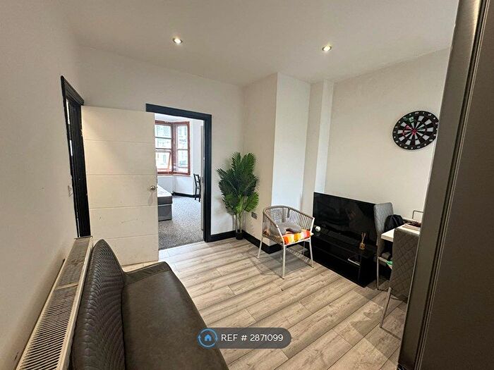 5 Bedroom Terraced House To Rent In Livingstone Road, Gillingham, ME7