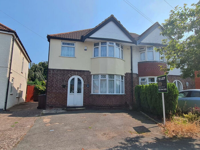 3 Bedroom Semi-Detached House To Rent In Skelcher Road, Shirley, B90