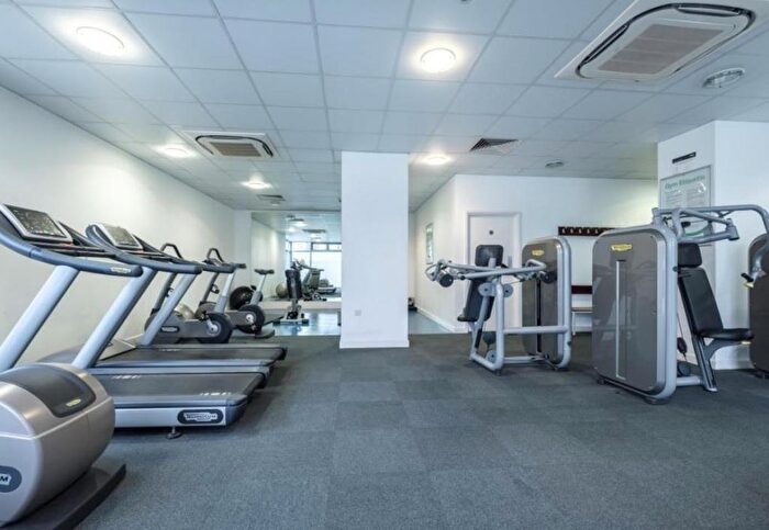 2 Bedroom Flat To Rent In Christian Street, London, E1