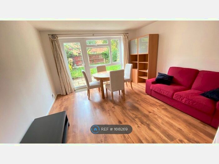 2 Bedroom Semi-Detached House To Rent In Abbots Close, Cambridge, CB4
