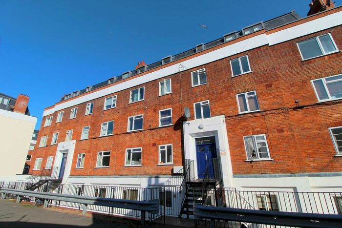 2 Bedroom Flat To Rent In Park Crescent Place, Brighton, BN2