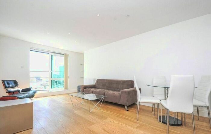 2 Bedroom Flat To Rent In Warren House, Beckford Close, Warwick Road, London, W14
