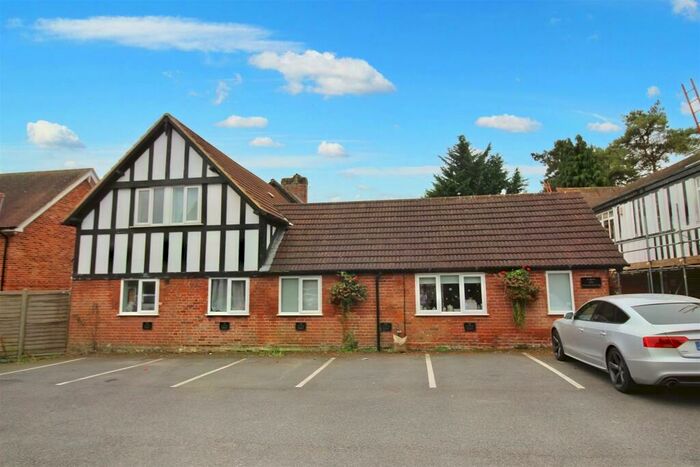2 Bedroom Apartment To Rent In High Street, Whitchurch, HP22