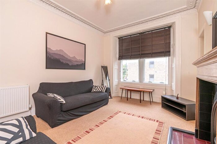 2 Bedroom Flat To Rent In Ardmillan Terrace, Edinburgh, EH11
