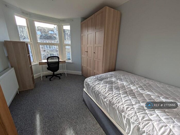 5 Bedroom Terraced House To Rent In Douglas Road, Horfield, Bristol, BS7