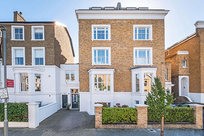 6 Bedroom Town House For Sale In Elsynge Road, London, SW18