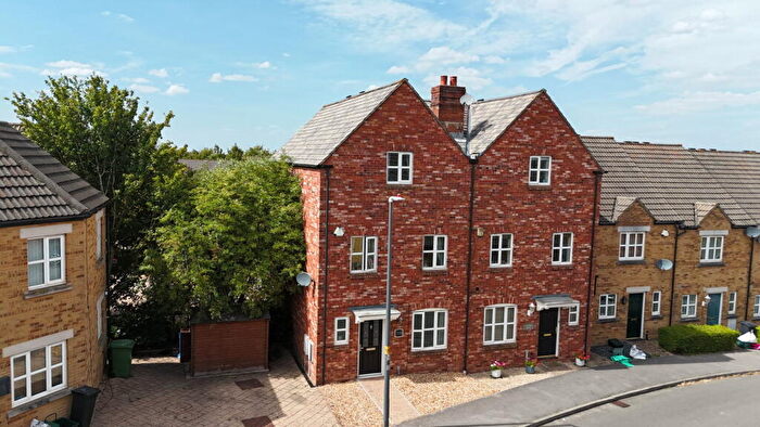 4 Bedroom Semi-Detached House For Sale In Kings Drive, Stoke Gifford, Bristol, BS34