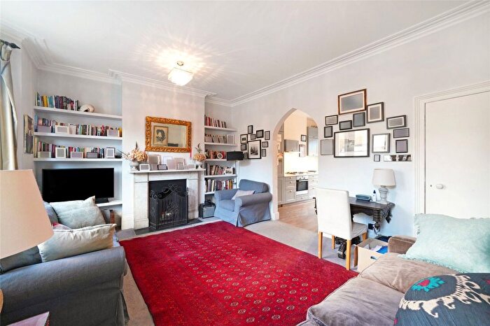 2 Bedroom Flat For Sale In Bardolph Road, London, N7