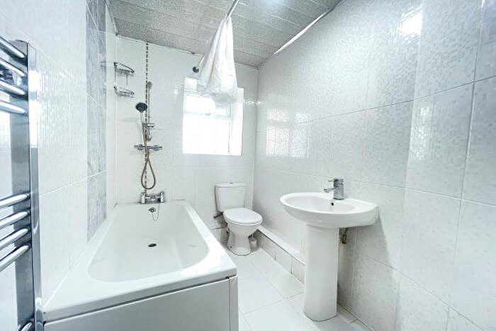 4 Bedroom Property To Rent In Townsend Street, Cheltenham, GL51