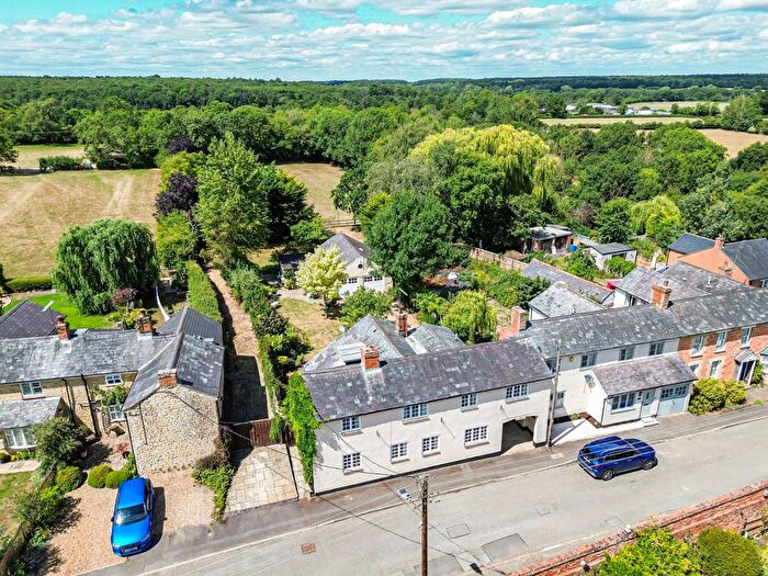 5 Bedroom Detached House For Sale In Silverstone, Towcester, Northamptonshire, NN12
