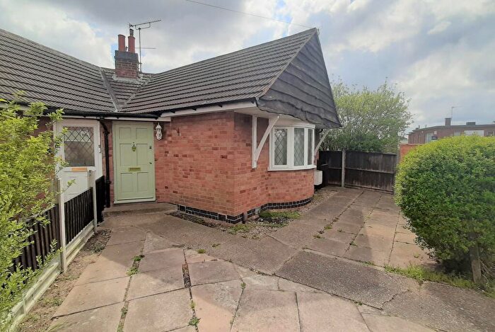 1 Bedroom Semi-Detached Bungalow To Rent In Brooksby Drive, Leicester, LE2