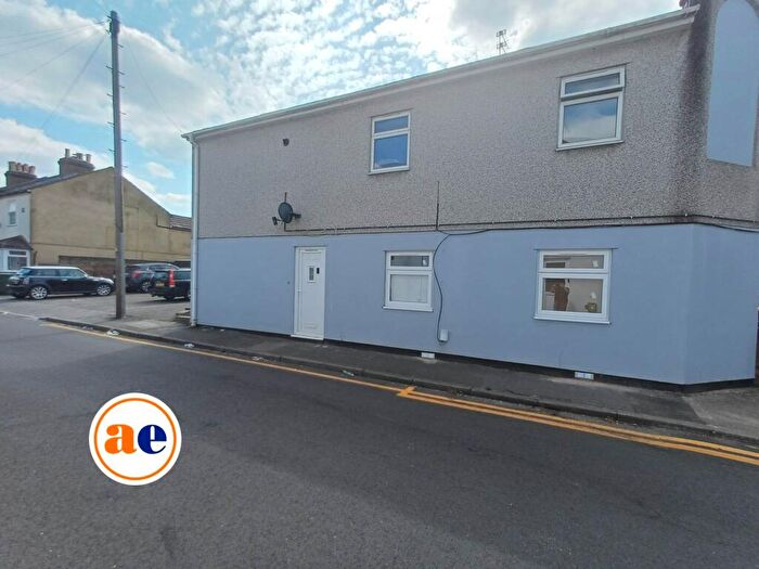 2 Bedroom Flat To Rent In Mill Road, Erith, DA8