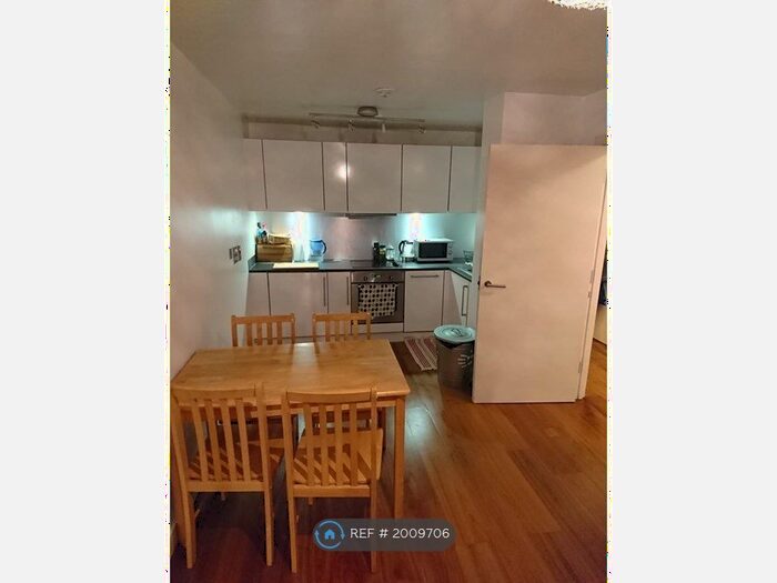 1 Bedroom Flat To Rent In High Street, Slough, SL1