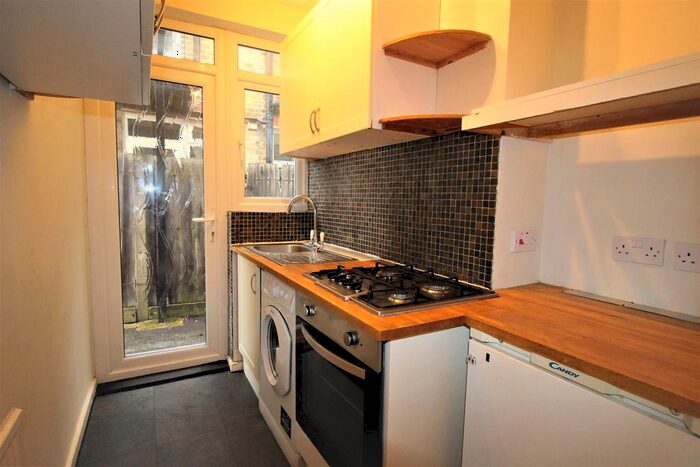 2 Bedroom Flat To Rent In (Ground Floor) Edward Road, Walthamstow, E17