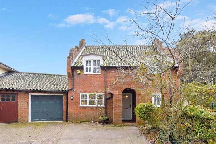 5 Bedroom Detached House For Sale In The Croft, Cromer, NR27