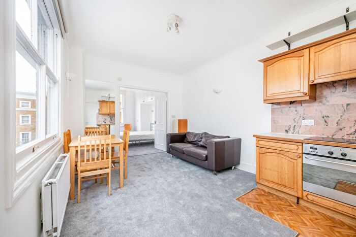 1 Bedroom Flat To Rent In Queens Grove, St Johns Wood, London, NW8