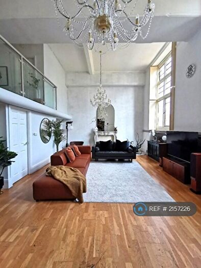 3 Bedroom Flat To Rent In Hale Street, London, E14