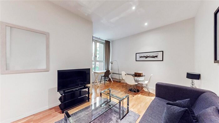 1 Bedroom Apartment To Rent In Hosier Lane, EC1A