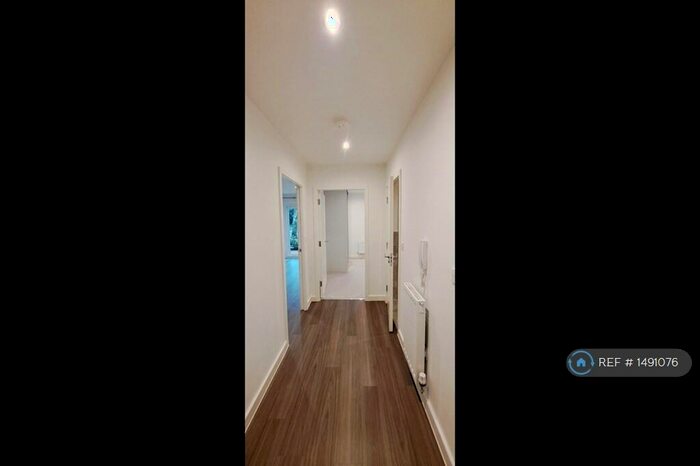 1 Bedroom Flat To Rent In Talbot Road, Stretford, Manchester, M32