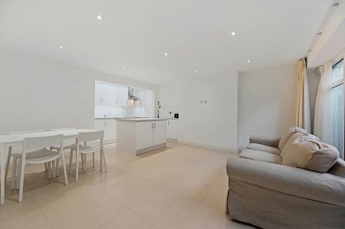 1 Bedroom Flat To Rent In Netherwood Road, London, W14