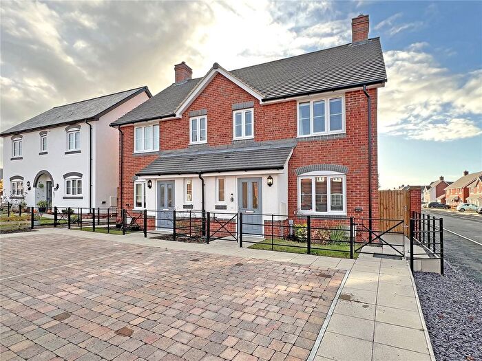 3 Bedroom Semi Detached House For Sale In Leahays Way, Allscott, Telford, Shropshire, TF6