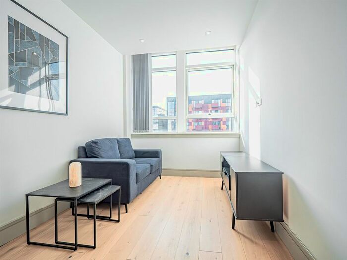 1 Bedroom Flat To Rent In Imperial Drive, Harrow, HA2