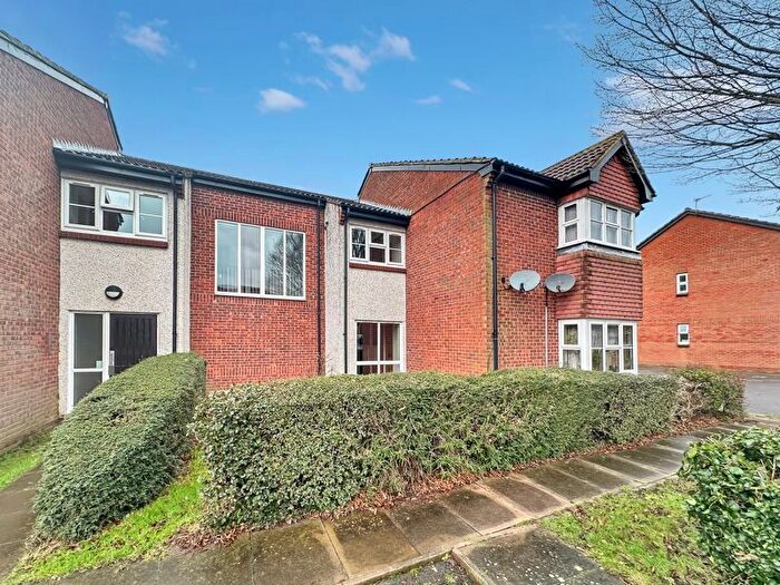 1 Bedroom Flat To Rent In Clarkes Drive, Uxbridge, UB8