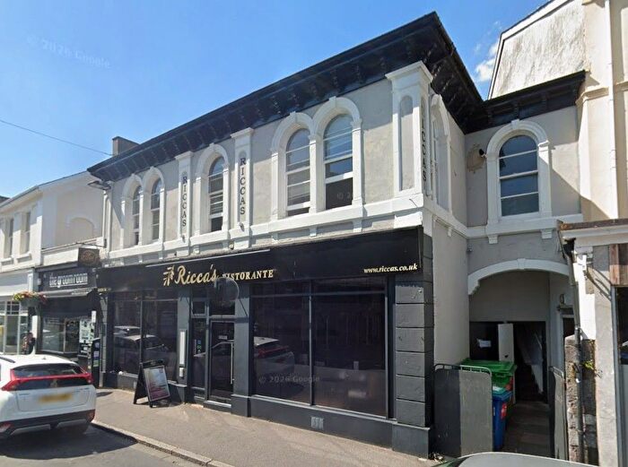 4 Bedroom Flat For Sale In Queen Street, Newton Abbot, TQ12