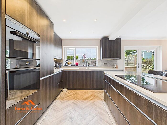 4 Bedroom Detached House For Sale In Langfield, Worsthorne, Burnley, BB10