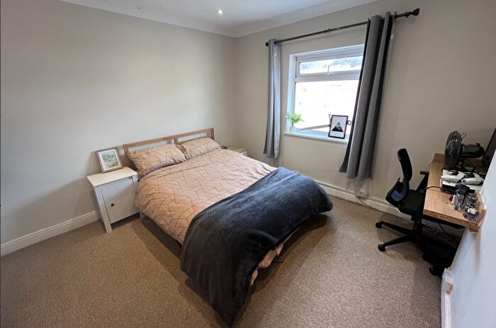 2 Bedroom End Of Terrace House To Rent In Scorer Street, LN5