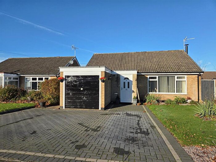 2 Bedroom Detached Bungalow For Sale In Old Hall Close, Warsop, Mansfield, NG20