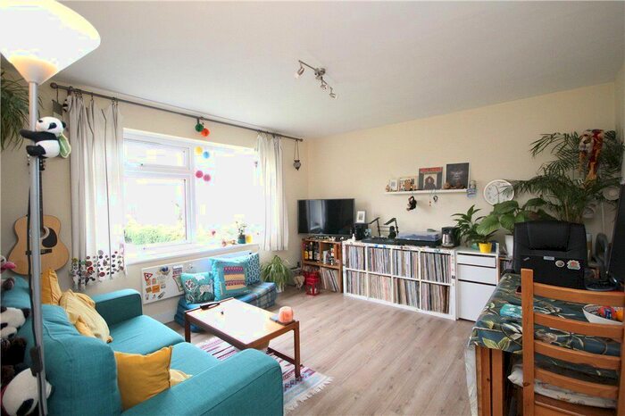 1 Bedroom Flat To Rent In Tennison Road, London, SE25