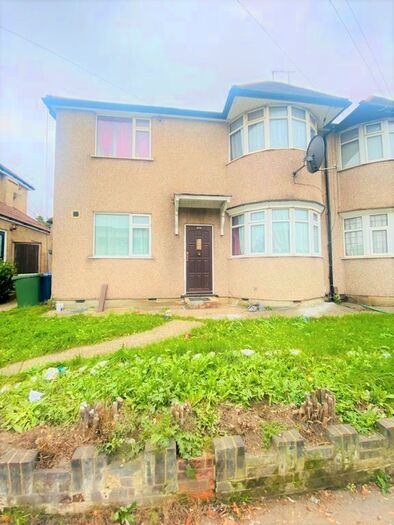 2 Bedroom Maisonette To Rent In Harrow View, Harrow HA2