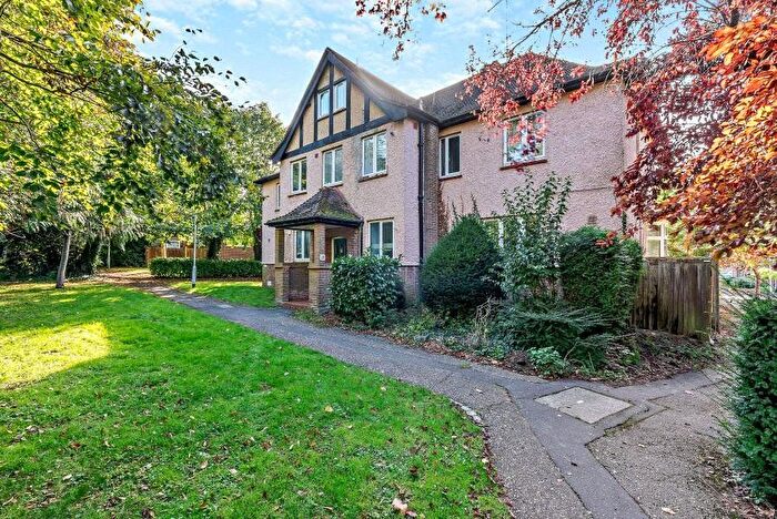 1 Bedroom Flat To Rent In Carew Road, Northwood, HA6