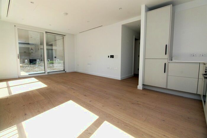 1 Bedroom Flat To Rent In Jubilee Walk, London, WC1X