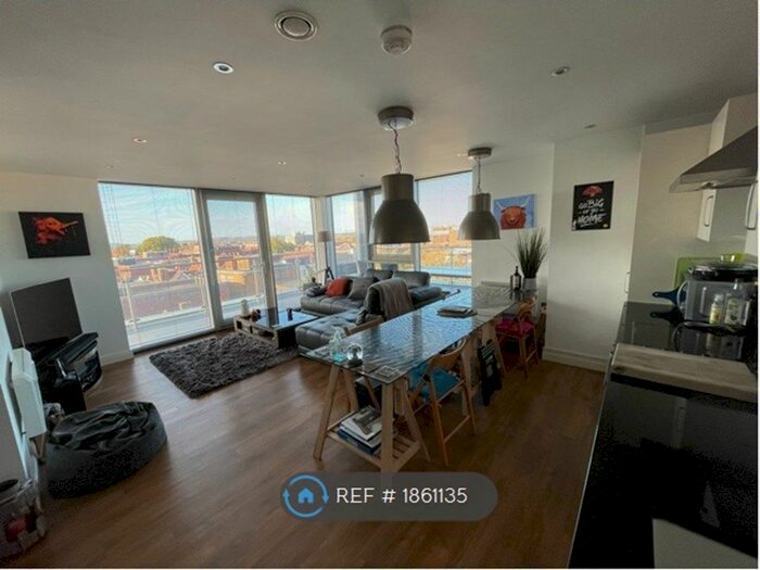 2 Bedroom Flat To Rent In Great Western Street, Aylesbury, HP20