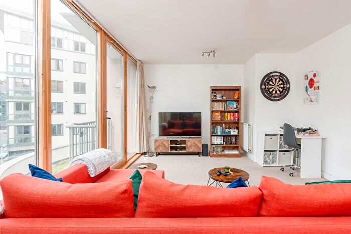 1 Bedroom Flat For Sale In Balmoral House, Harbourside, BS1