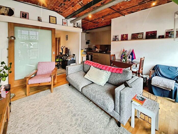 2 Bedroom Flat To Rent In Roberts Wharf, East Street, Leeds, LS9