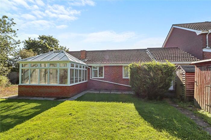 2 Bedroom Bungalow For Sale In Cacklebury Close, Hailsham, East Sussex, BN27