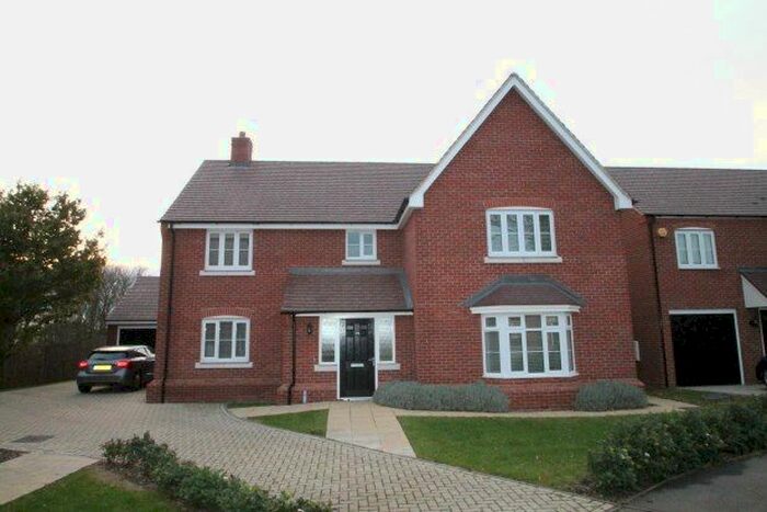 5 Bedroom Property To Rent In Waratah Drive, Chislehurst BR7