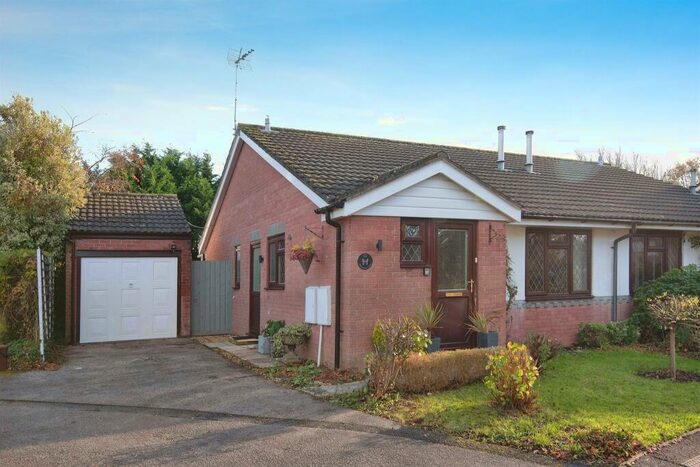 2 Bedroom Bungalow To Rent In Minsmere Close, St. Mellons, Cardiff, CF3