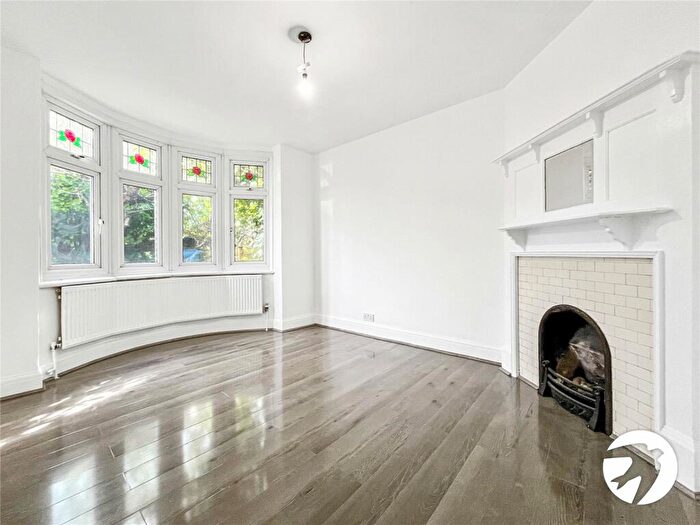 3 Bedroom Terraced House To Rent In Palmerston Road, Chatham, Kent, ME4