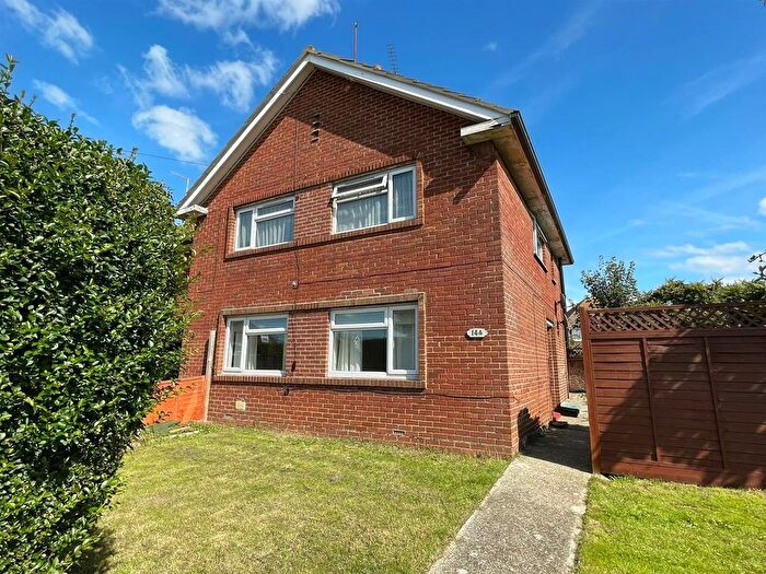 1 Bedroom Flat To Rent In Clun Road, Wick, Littlehampton, BN17