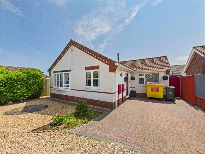 2 Bedroom Detached Bungalow For Sale In Shelley Close, Sandilands, LN12