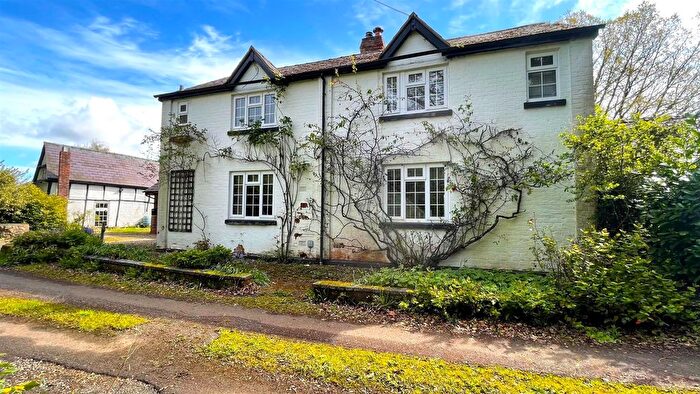 4 Bedroom Detached House For Sale In Suckley Road, Knightwick, Worcester, WR6