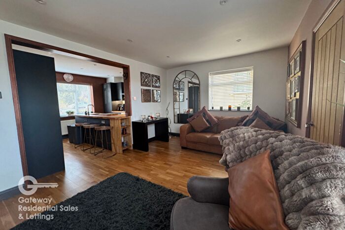 3 Bedroom Semi-Detached House For Sale In Yeldham Road, Sible Hedingham, Halstead, CO9