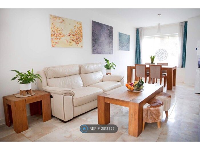 4 Bedroom Detached House To Rent In Colchester, Colchester, CO4