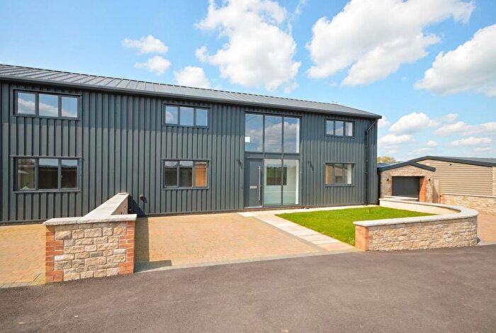 4 Bedroom Barn Conversion For Sale In Timsbury Road, Farmborough, Bath, BA2
