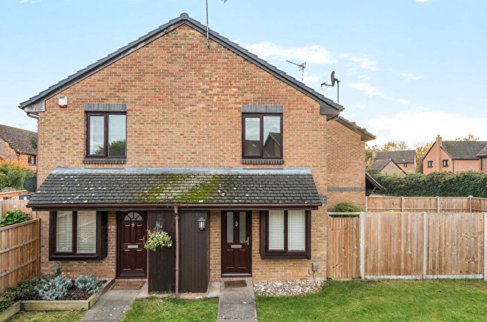 1 Bedroom Terraced House For Sale In All Saints Close, Wokingham, RG40