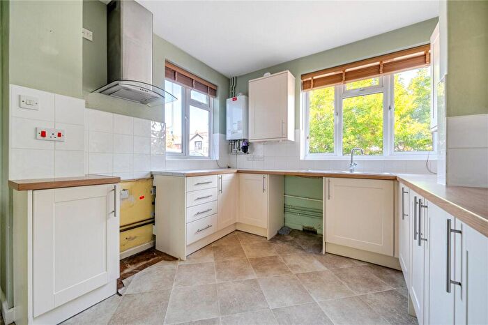 5 Bedroom Detached House To Rent In Church Street, Alton, Hampshire, GU34